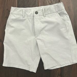 Johnnie- O prep-formance boys size 10 light gray shorts